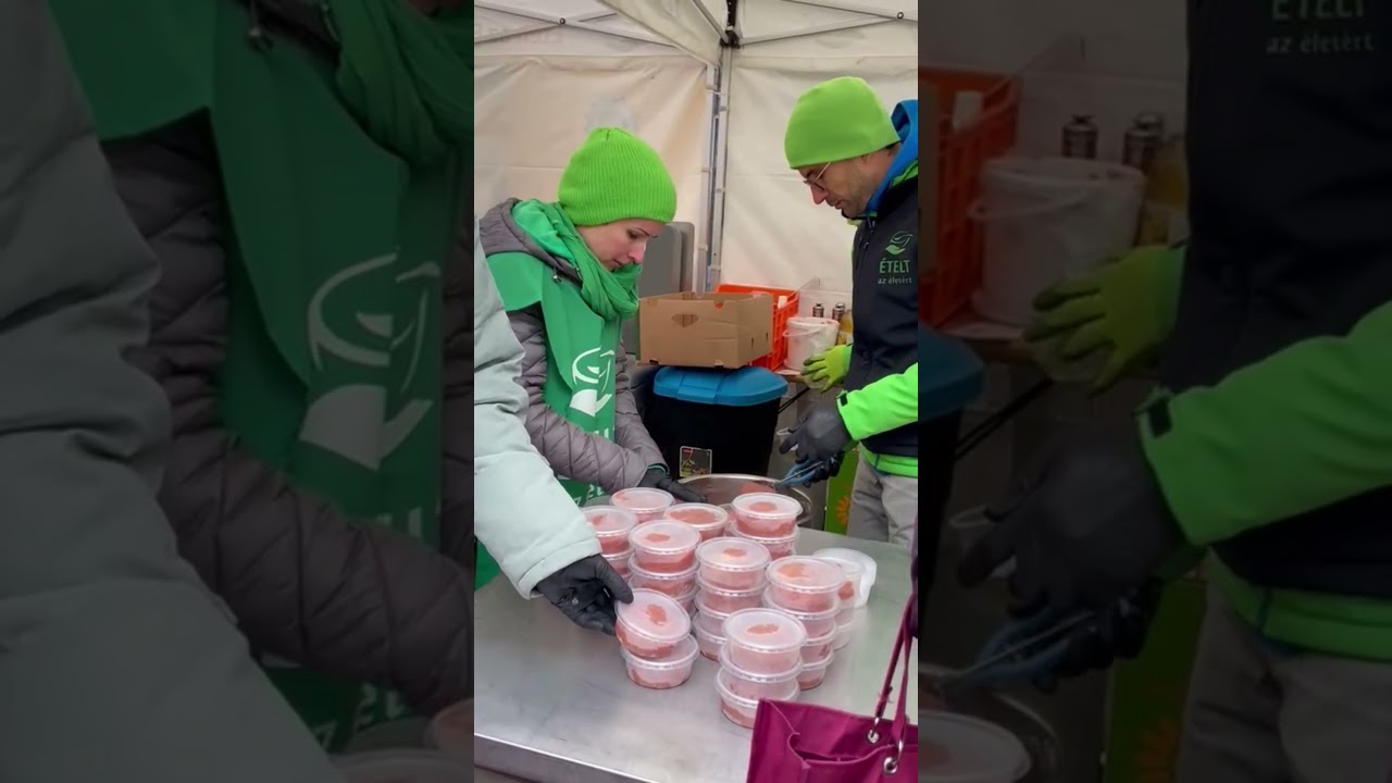 Ételosztás a Garay téren