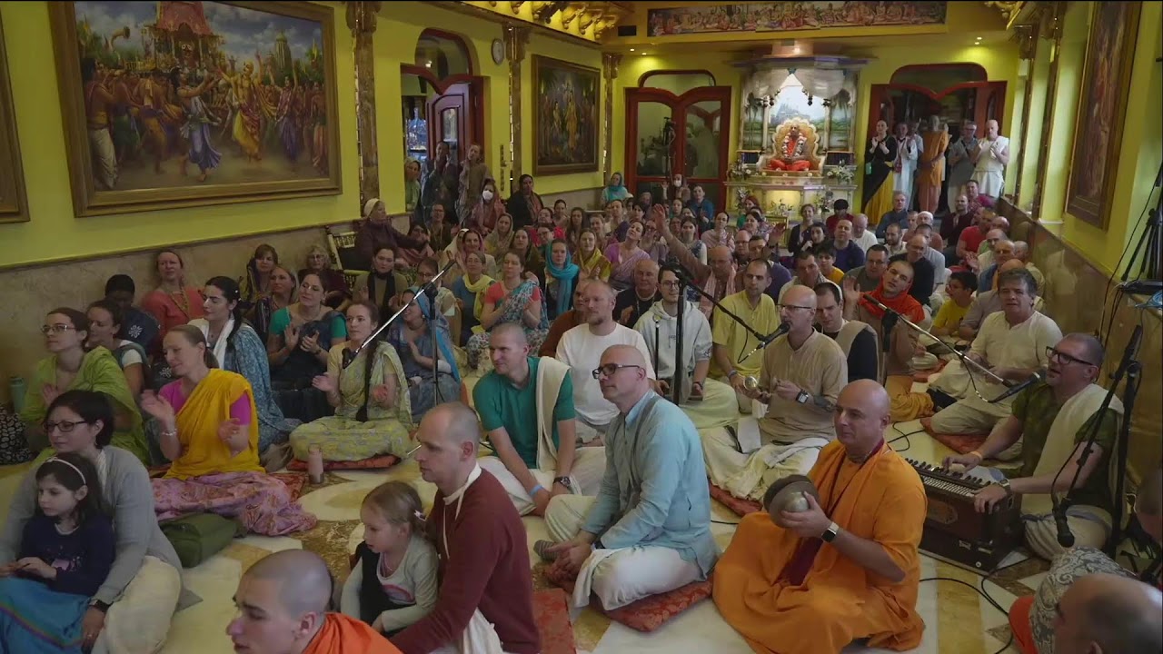 Nityānanda Trayodasi Ünnep. Abhisek. Budapest