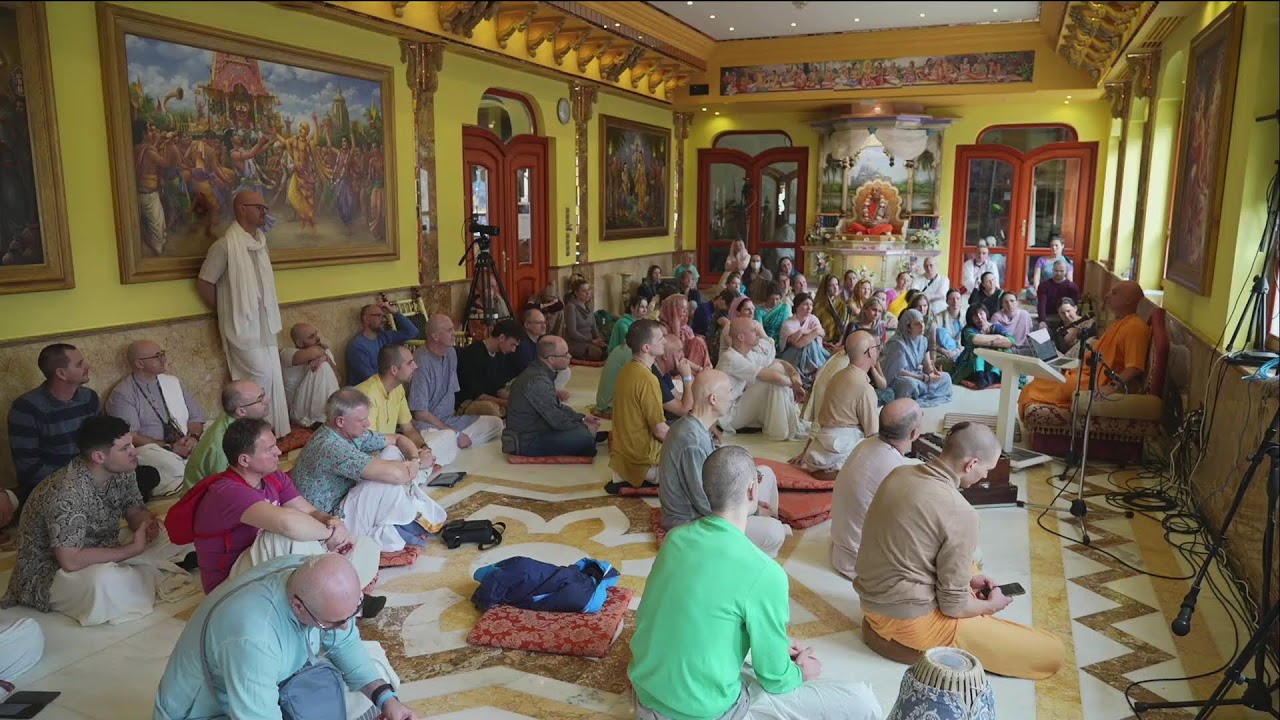 Nityānanda Trayodasi Ünnep. Bhaktipāda Gosvāmī Bhajan és Kathā. Budapest