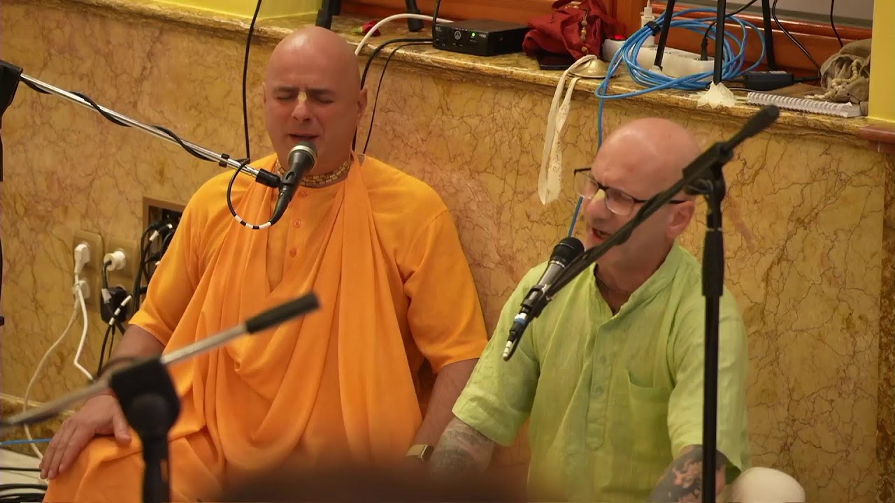 Nityānanda Trayodasi Ünnep. Esti Bhajan. Budapest