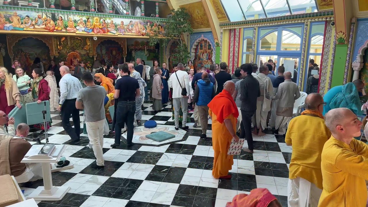 Govardhana-pūjā festival 2024