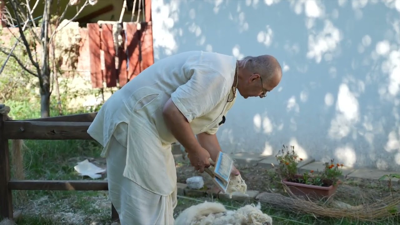 Ruházati önellátás