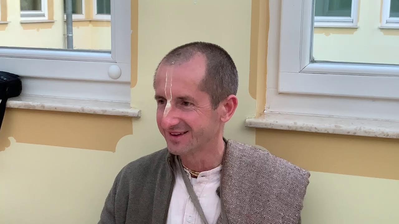 Radha Kunda prakata 2025 – Hogyan jutunk el Radha Kundahoz belül? LilaSuka Dāsa