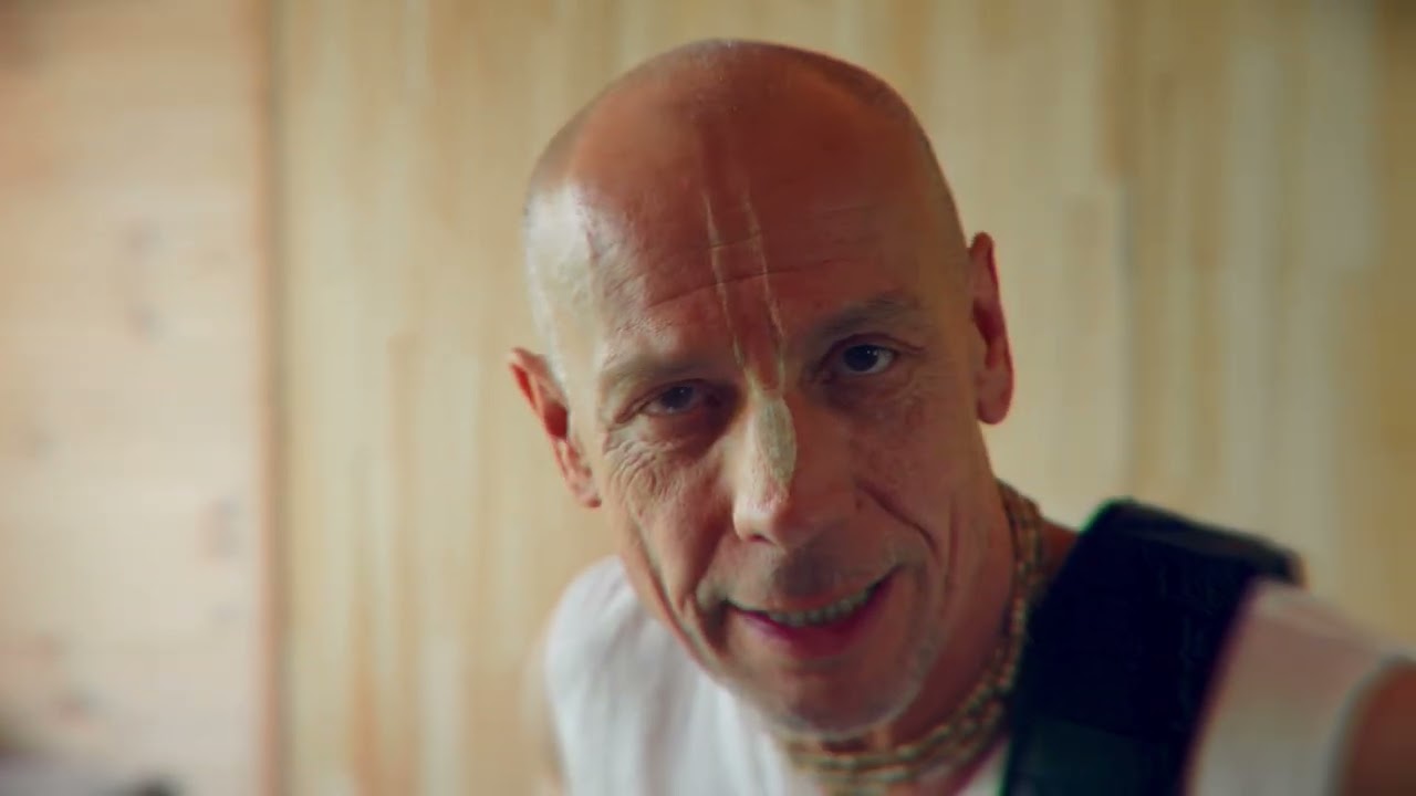 Replika: Krisztus hiába sír