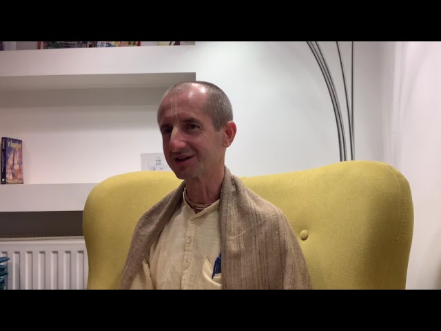 Hogyan tudjuk elcsendesíteni az elménk szövegelését? Bg 6.5. LilaSuka Dāsa