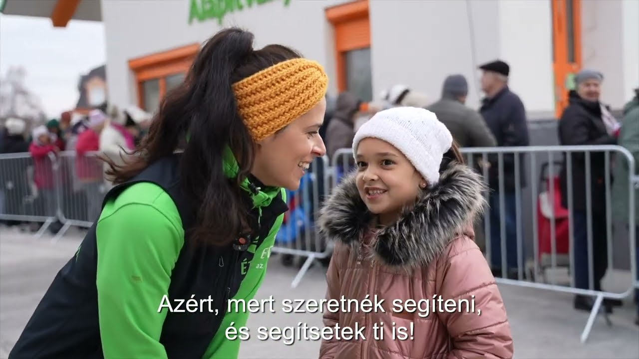 KrisnaNews: Kezdetét vette a legnagyobb ünnepi ételosztó akció