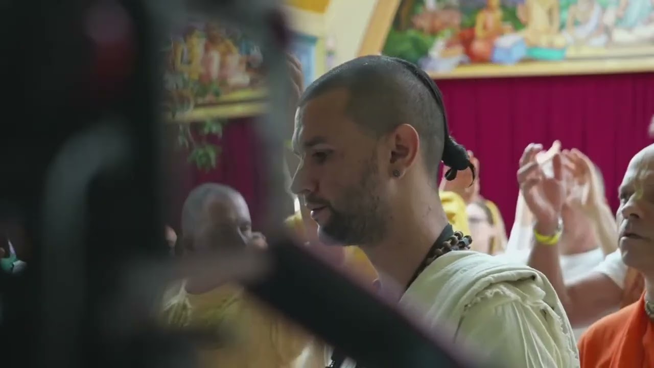 Sacisuta prabhu – Srila Prabhupada vyasa-puja morning kirtan – 2025