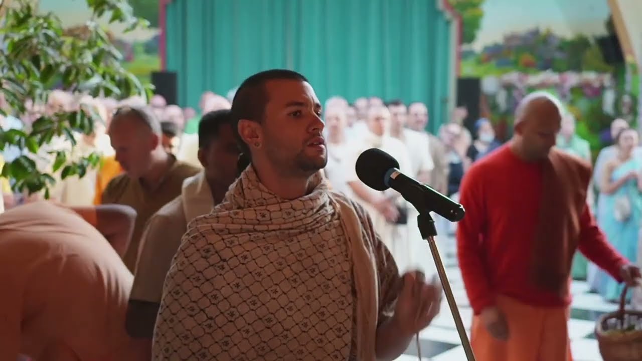 Sacisuta prabhu – Sivarama Swami vyasa-puja morning kirtan – 2025