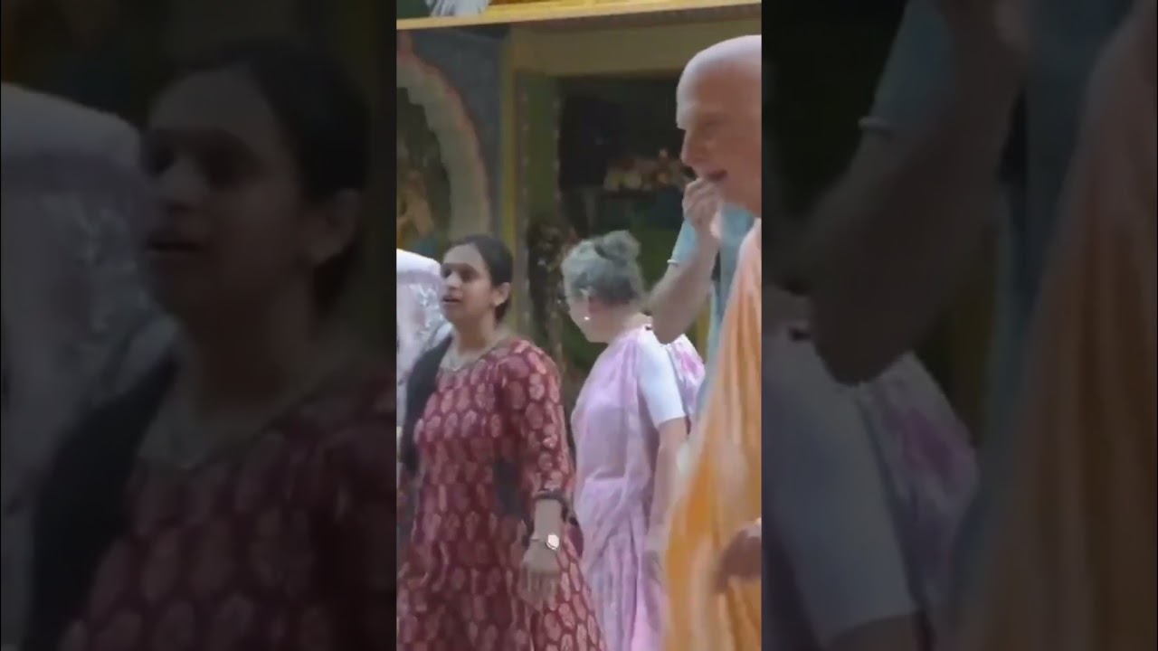 Candramauli Maharaja dancing